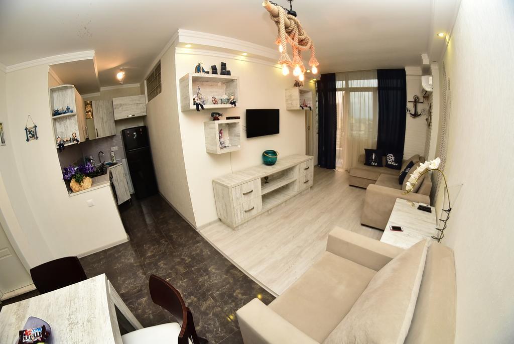 Stars Apartment バトゥーミ エクステリア 写真