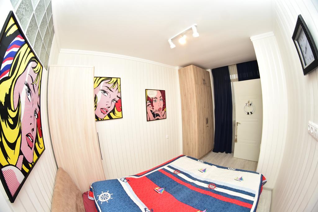Stars Apartment バトゥーミ エクステリア 写真
