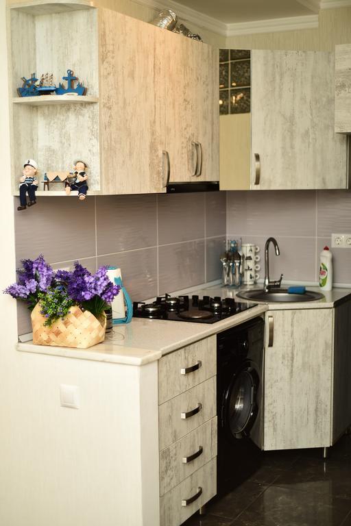 Stars Apartment バトゥーミ エクステリア 写真